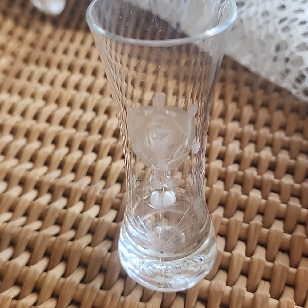 Vintage Floral Etched Glass Small Handled Bud Vase - Picture 4 of 8